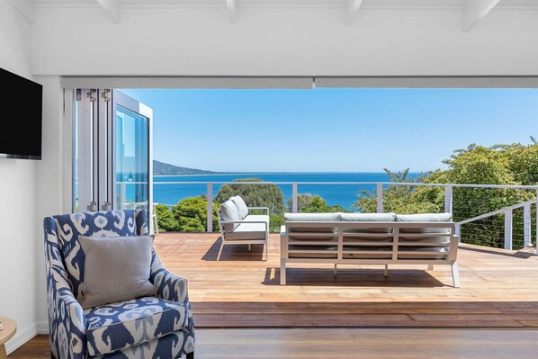 House | 3 bedrooms, Internet - The Peak of Mt Martha World Class Views (Mount Martha)