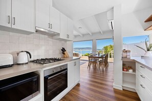 3 bedrooms, Internet - The Peak of Mt Martha World Class Views (Mount Martha)