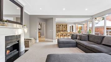 House, Accessible | 5 bedrooms, Internet