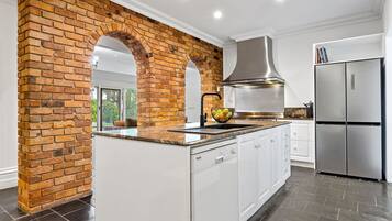 House, Accessible | 5 bedrooms, Internet