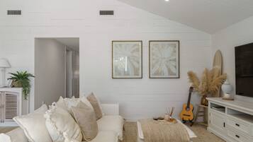 Nhà, phù hợp cho người khuyết tật | 3 phòng ngủ, truy cập Internet tốc độ cao