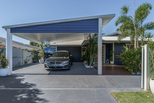 Coastal Currumbin Getaway Private Pool