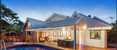 Hus | 8 soverom og internett