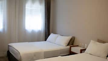 Laptop workspace, iron/ironing board, free WiFi, bed sheets