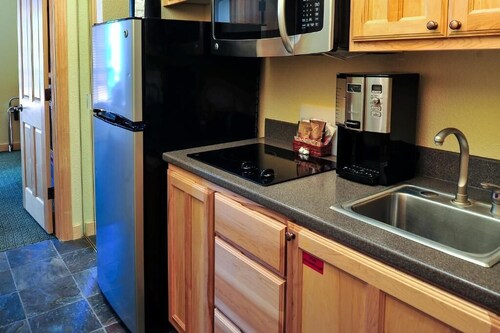 Brian Head | Couples Lodge Stay | Pool + Spa