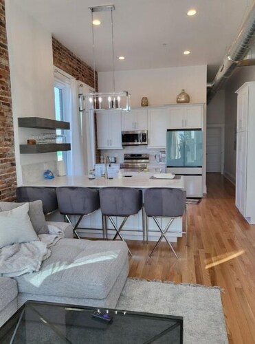 3rd and Main Old Fashion Apt.