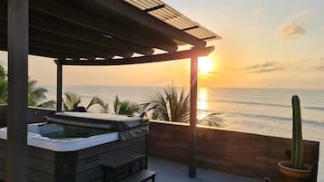 مغطس خاص في السبا