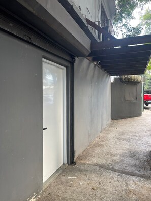 Shared Dormitory | Free WiFi - S27 Backpackers (Santo Domingo)