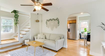 Chic Front Royal Retreat Near Shenandoah River!