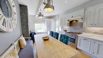 Deluxe Villa | Private kitchen