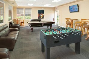 Spielezimmer