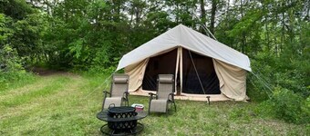 Safari Tent nestled in the woods on the Schroon River with beach and island!