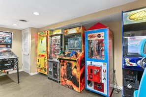 Game room - Diamond Resorts Sunrise Ridge Resort - 2 Bed Accessible No Roll in Shower (Pigeon Forge)