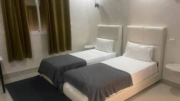 1 chambre, lit parapluie, Wi-Fi gratuit, draps fournis