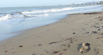 Nice traditional house beside the beach and valleys, with beautiful views