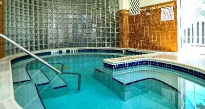 South Bend | Family Game Hub | Pool + Hot Tub | 2BR Deluxe Condo