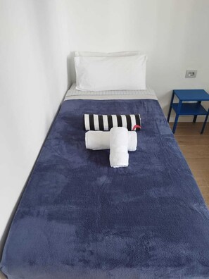 1 bedroom, iron/ironing board, travel cot, free WiFi