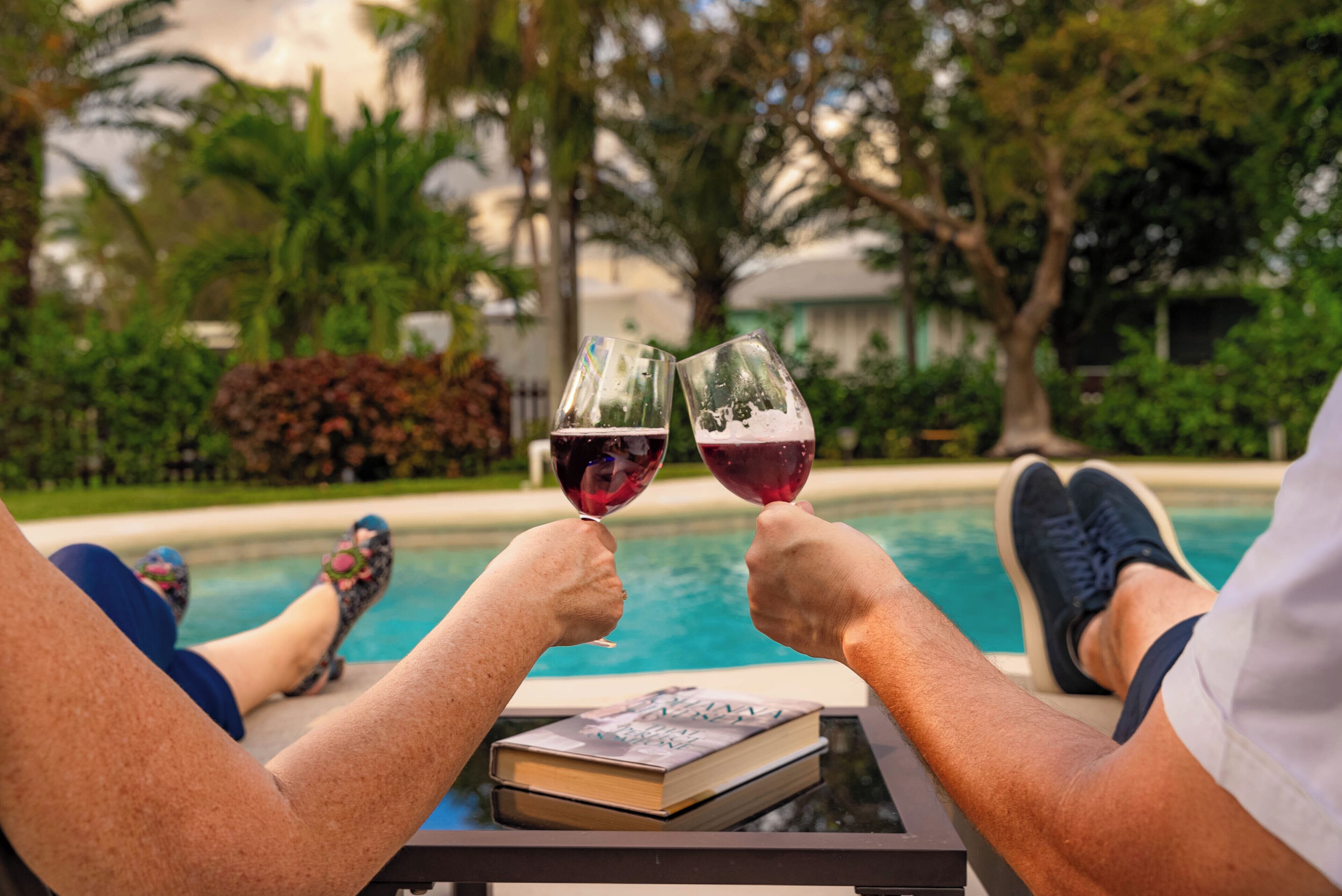 Alberca al aire libre y alberca climatizada