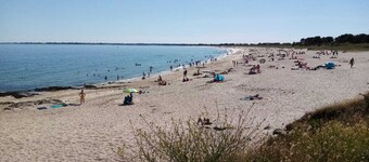 Au Bord de la mer à 50 m de la Plage et des Rochers. 140 m2. Jardin, Terrasse