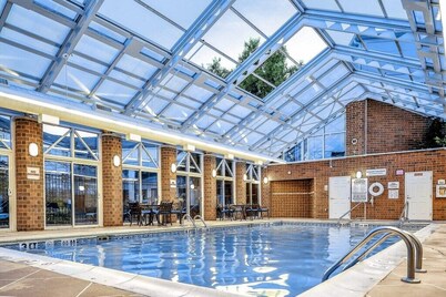 Diamond Resorts Varsity Clubs of America - South Bend - The Alumni House