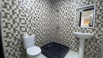 Dusche, Handtücher, Seife, Toilettenpapier
