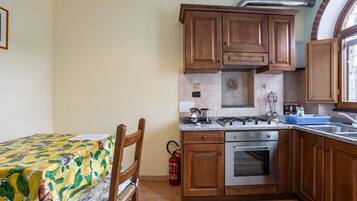 Frigorifero, piano cottura