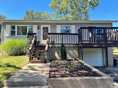 Cozy home with great outdoor space to relax, bbq or play with your fur baby.