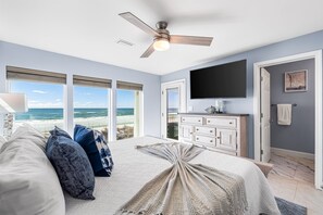 6 bedrooms, desk, iron/ironing board, free WiFi