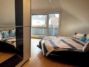 4 bedrooms, iron/ironing board, travel cot, free WiFi