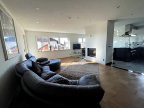 Smart TV, offices, printers