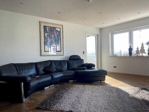 Smart TV, offices, printers