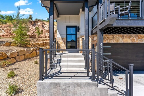 KBM Resorts Canyons Village Luxurious 5bdrm, Pool Table and TV Room, Chefs Kitchen, Wi-fi!