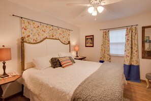 4 bedrooms, desk, iron/ironing board, travel cot