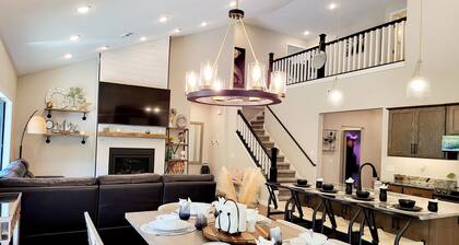 Posh Pelican House is guest favorite in quaint resort town of Breezy Point!