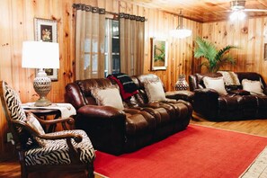 Smart TV, fireplace, DVD player, books