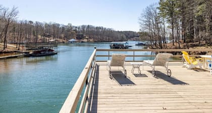 Fall by the Lake • Farm Experience, Sauna, & More!