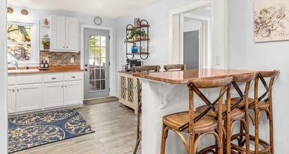 Charming Downtown Buford | Walk to Eats & Shops