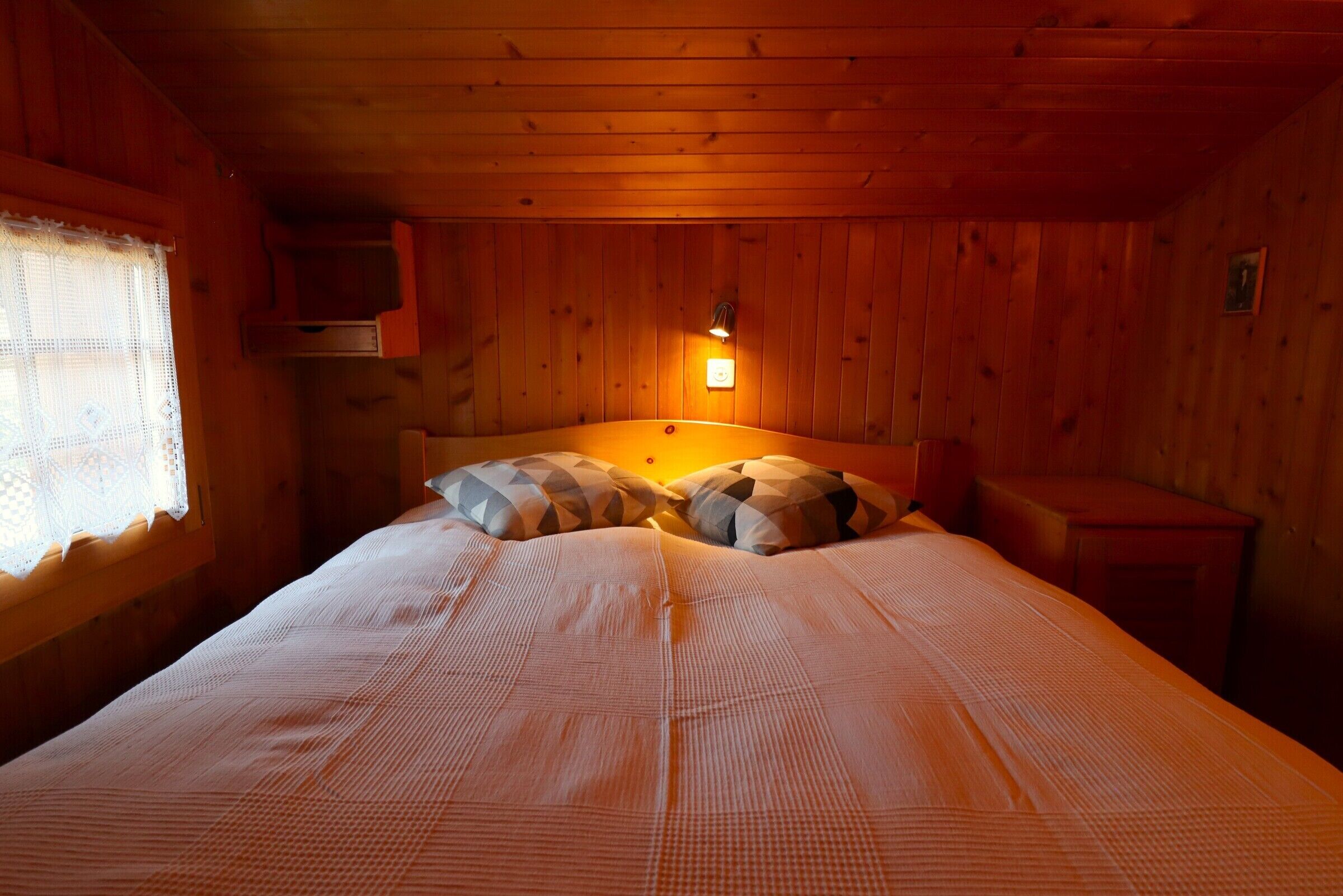 Extérieur : Petit Mazot Mignon, Individuel Sur 3 éTages Récemment Rénové, Pour 4 (Voire 5) Personnes - Grimentz