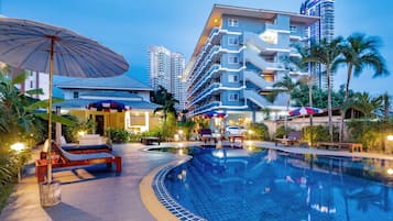 Outdoor pool, pool umbrellas, pool loungers