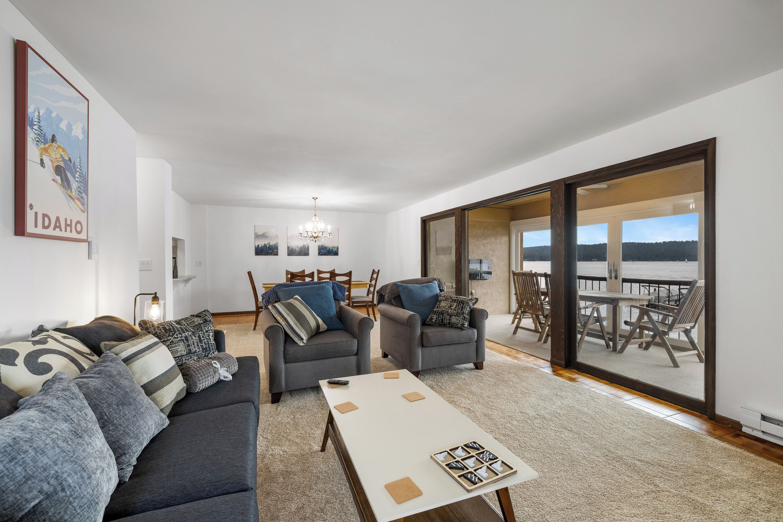 TV connectée, cheminée