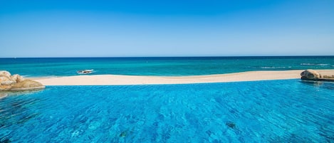 Na praia
