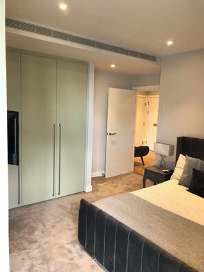 2 soverom, strykejern/-brett, wi-fi og sengetøy