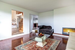 TV connectée, cheminée, imprimantes