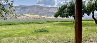 Cozy Cabin with River Access optional full 50amp RV hook-ups onsite