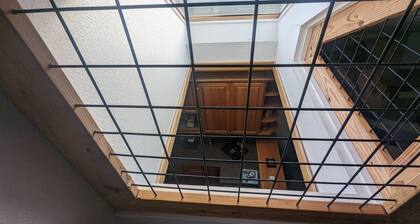 CUSTOM HOME, WALK TO RESTAURANTS, GROCERY, PARK, PETS&420 OK,COOL NEIGHBORHOOD