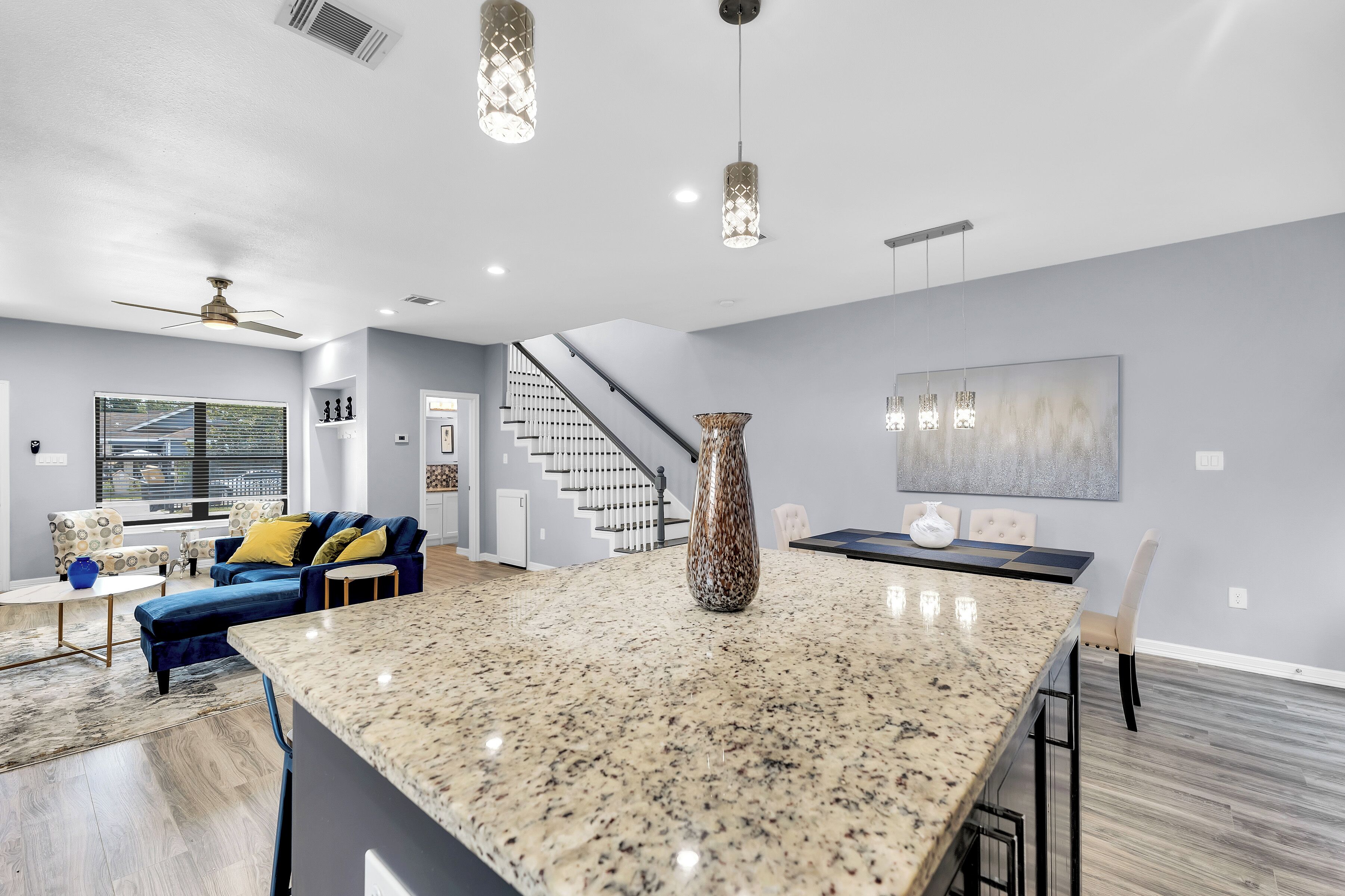 Stylish Home 10 Minutes From Downtown - Houston, TX