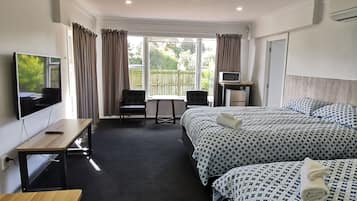 Familiekamer, privébadkamer | 1 slaapkamer, verduisterende gordijnen, gratis wifi, beddengoed