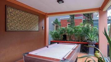 Bagian depan properti