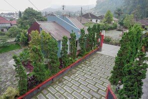 Dobbelt- eller tomannsrom – superior | Oppholdsområde | Flatskjerm-TV