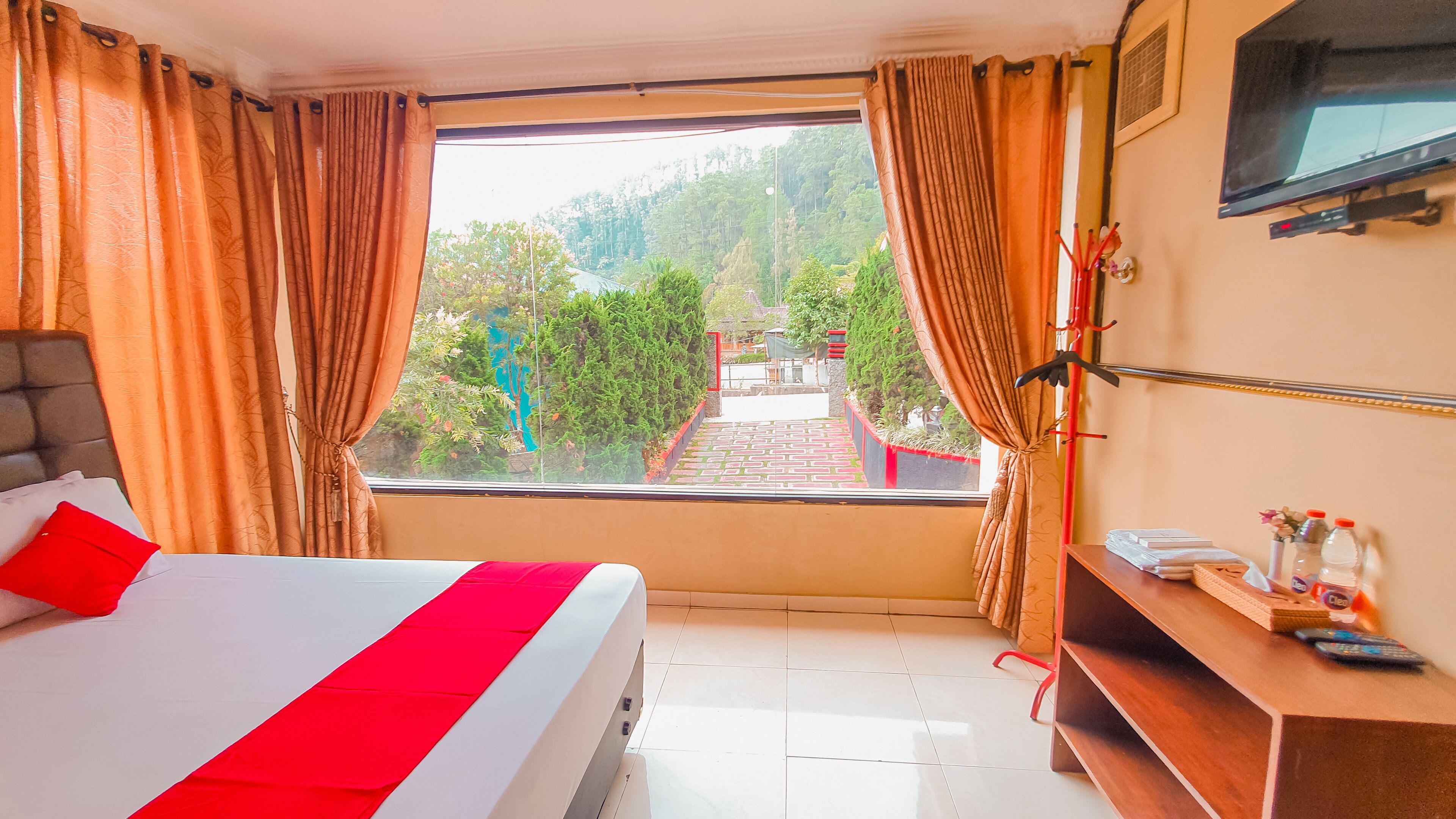 Superior Double or Twin Room | Egyptian cotton sheets, premium bedding, desk, bed sheets